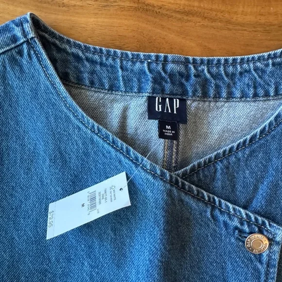 GAP Classic Blue Denim Top NWT - Picture 2 of 6